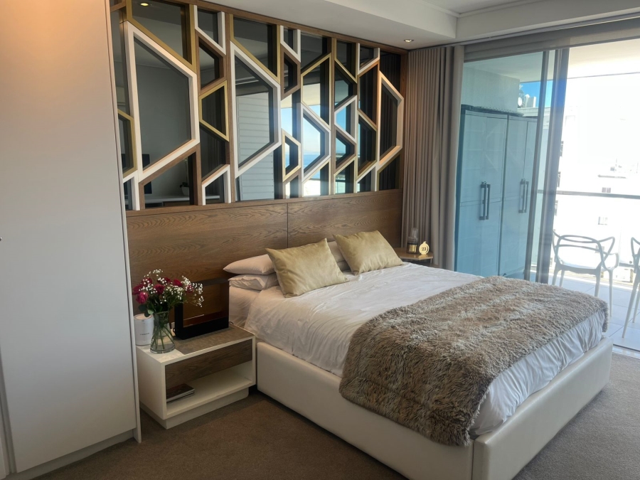 2 Bedroom Property for Sale in Sea Point Western Cape